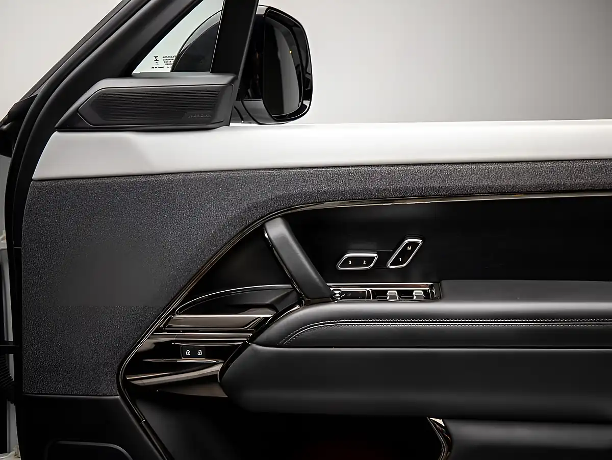 Used 2024 Land Rover Range Rover Sport Autobiography White - Interior and Exterior details 15