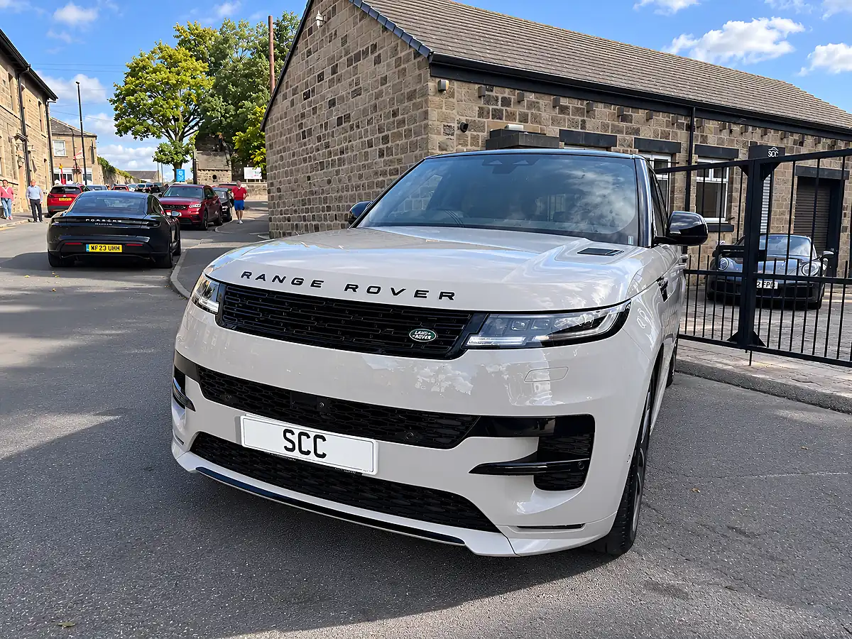 Used 2024 Land Rover Range Rover Sport Dynamic Se Borasco Grey - Interior and Exterior details 3