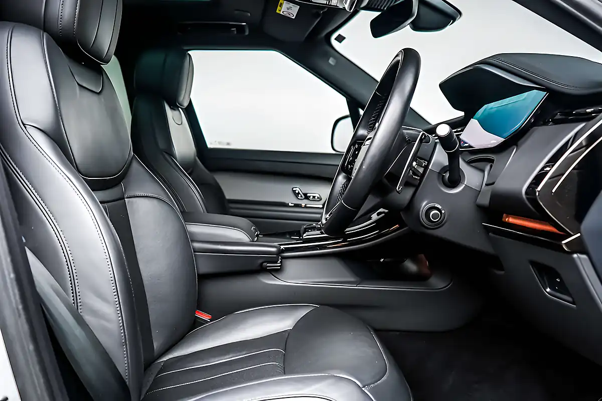 Used 2024 Land Rover Range Rover Sport Dynamic Se Borasco Grey - Interior and Exterior details 6