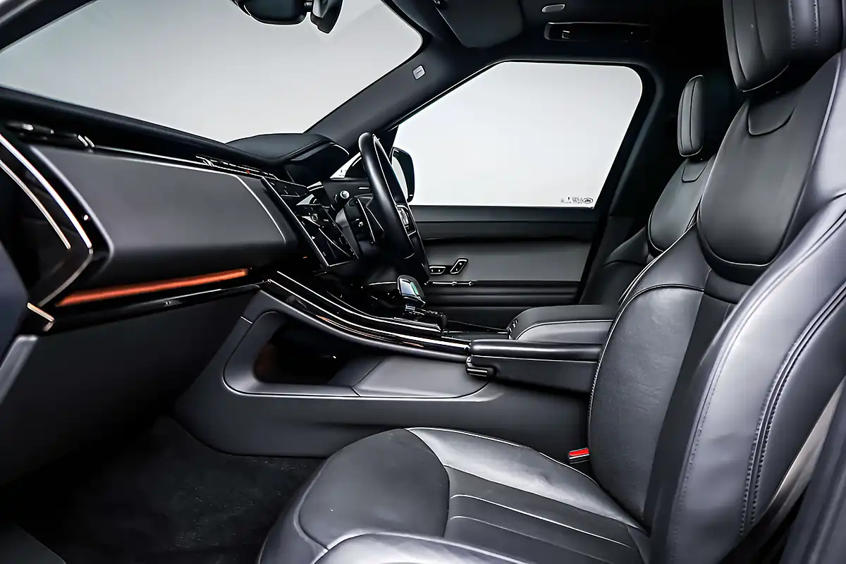 Used 2024 Land Rover Range Rover Sport Dynamic Se Borasco Grey - Interior and Exterior details 7