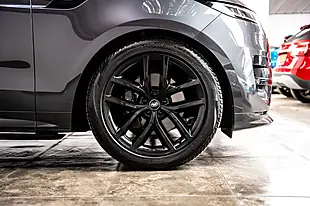 Used 2024 Land Rover Range Rover Sport Dynamic Se Carpathian Grey - Interior and Exterior details 18