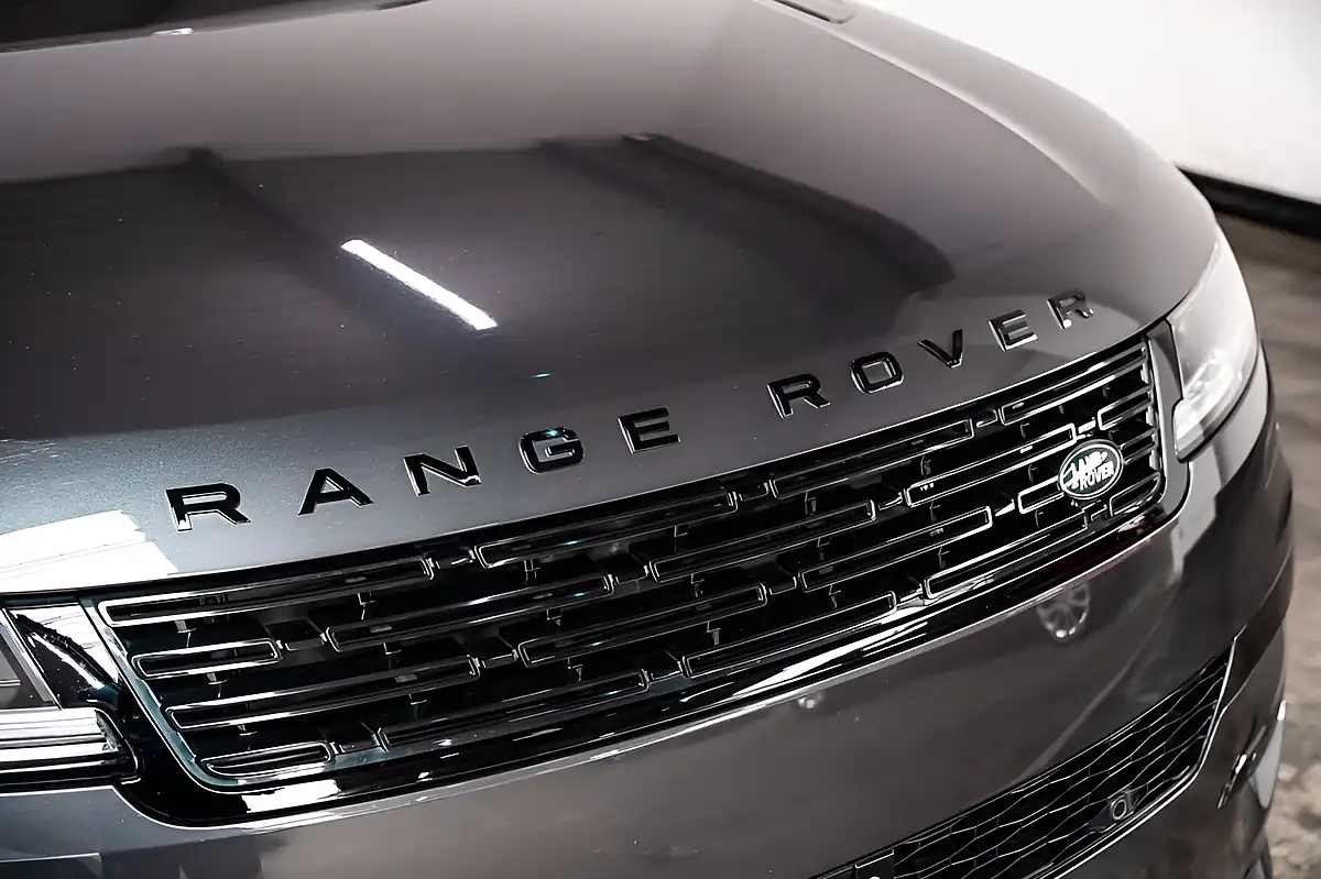 Used 2024 Land Rover Range Rover Sport Dynamic Se Carpathian Grey - Interior and Exterior details 19