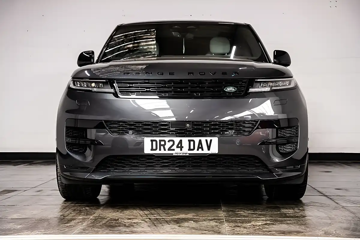 Used 2024 Land Rover Range Rover Sport Dynamic Se Carpathian Grey - Interior and Exterior details 2