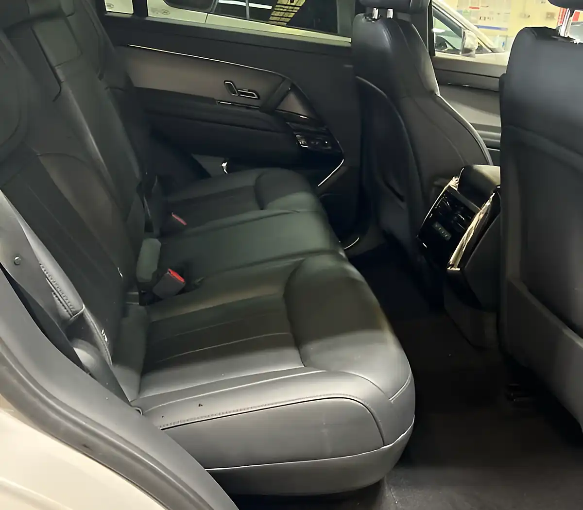 Used 2024 Land Rover Range Rover Sport Dynamic Se Grey - Interior and Exterior details 4