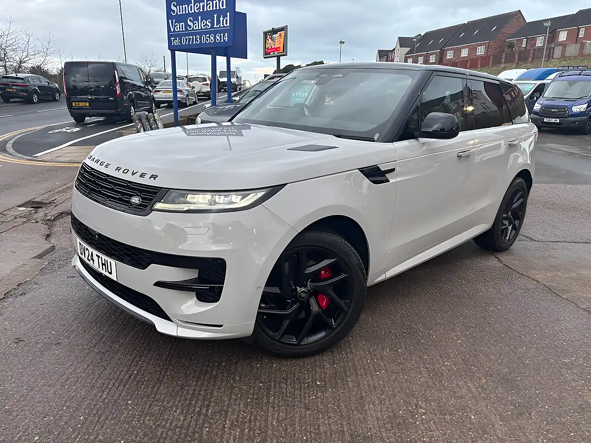 Used 2024 Land Rover Range Rover Sport Dynamic Se Grey - Front View