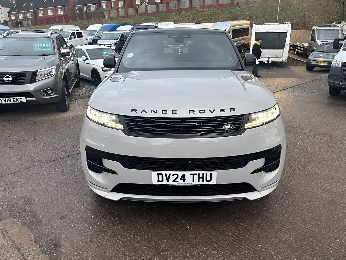 Used 2024 Land Rover Range Rover Sport Dynamic Se Grey - Interior and Exterior details 2