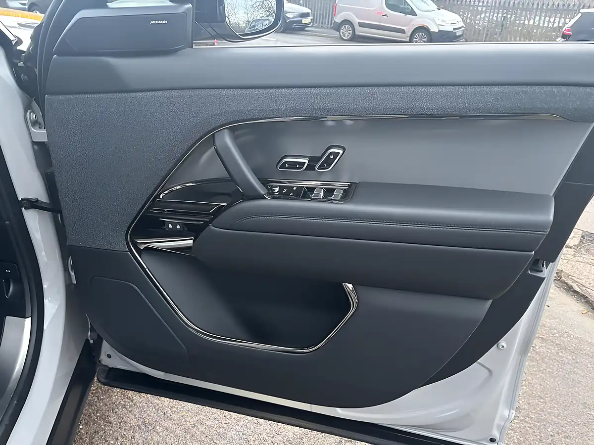 Used 2024 Land Rover Range Rover Sport Dynamic Se Grey - Interior and Exterior details 20