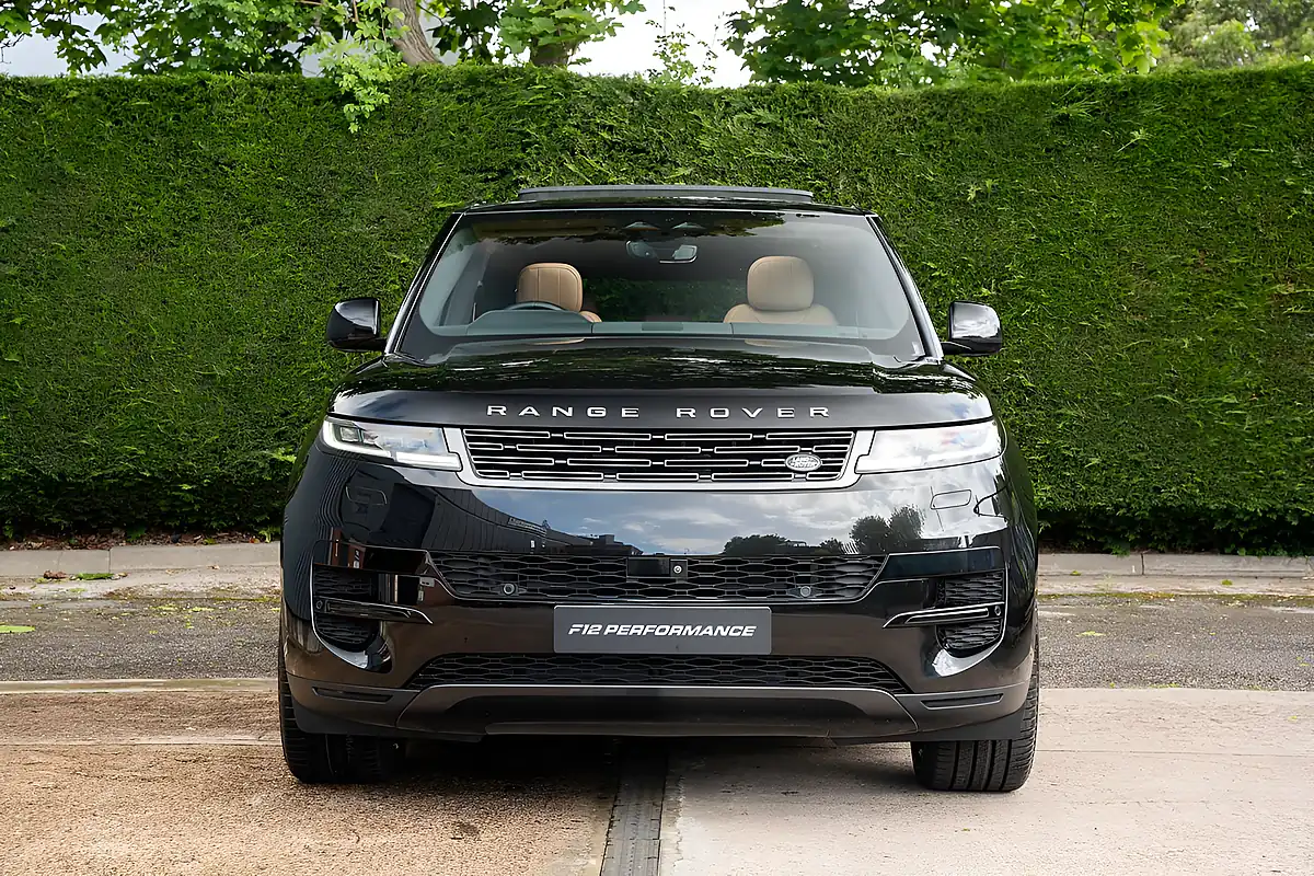 Used 2024 Land Rover Range Rover Sport Se Black - Interior and Exterior details 12