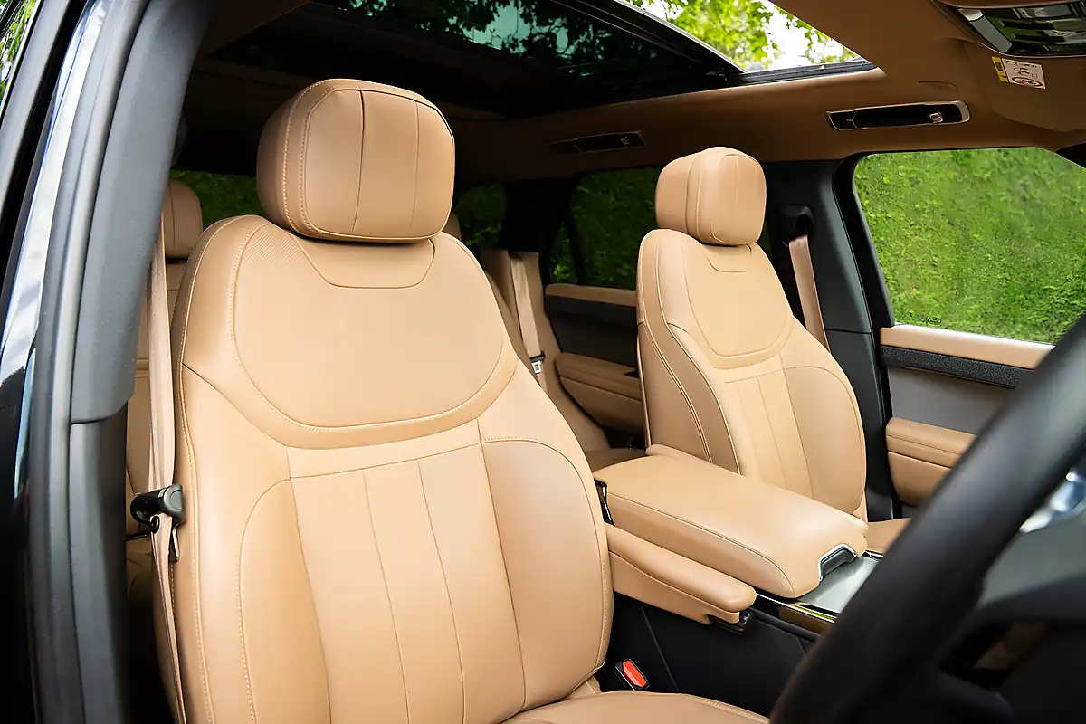Used 2024 Land Rover Range Rover Sport Se Black - Interior and Exterior details 3