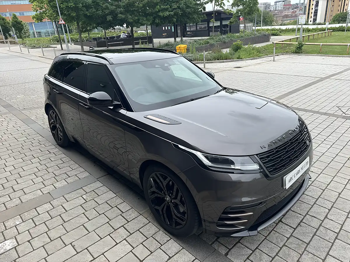 Used 2024 Land Rover Range Rover Velar Dynamic Hse Grey - Interior and Exterior details 3