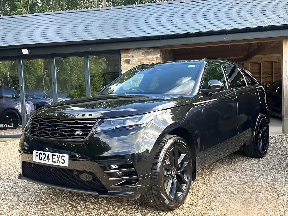 Used 2024 Land Rover Range Rover Velar Dynamic Se Santorini Black - Interior and Exterior details 10