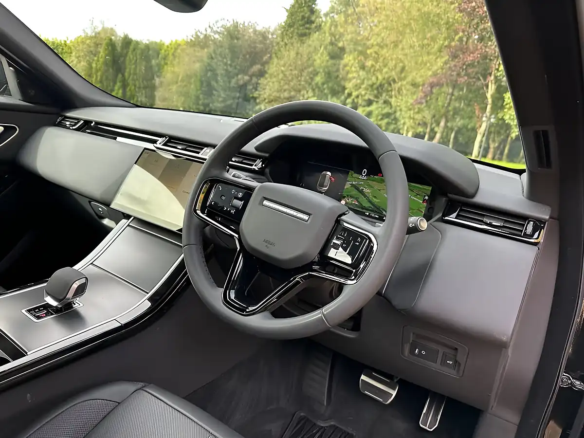 Used 2024 Land Rover Range Rover Velar Dynamic Se Santorini Black - Interior and Exterior details 12