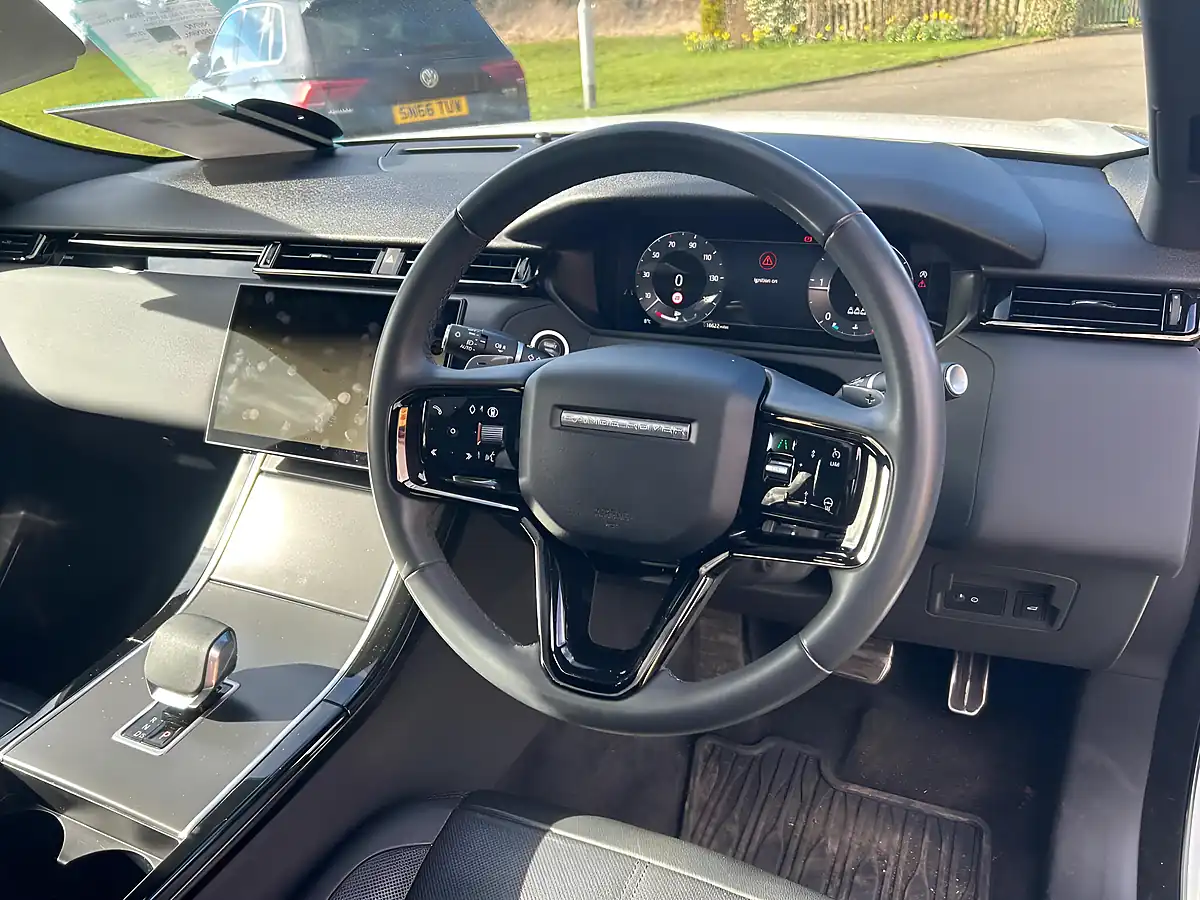 Used 2024 Land Rover Range Rover Velar Dynamic Se White - Interior and Exterior details 11
