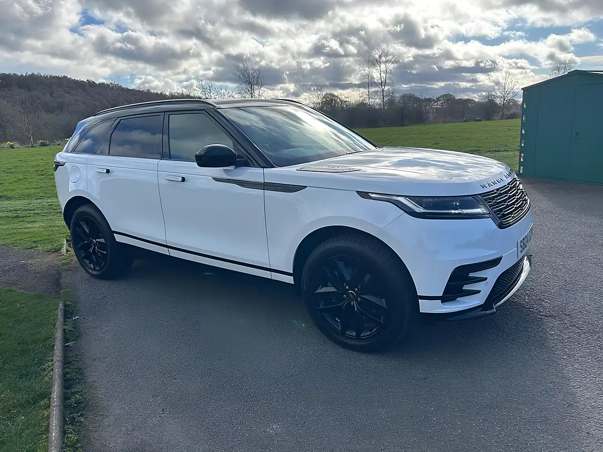 Used 2024 Land Rover Range Rover Velar Dynamic Se White - Interior and Exterior details 5