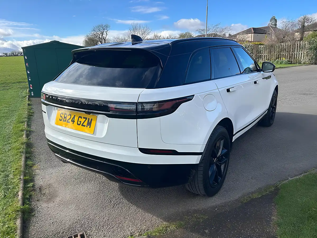 Used 2024 Land Rover Range Rover Velar Dynamic Se White - Interior and Exterior details 6