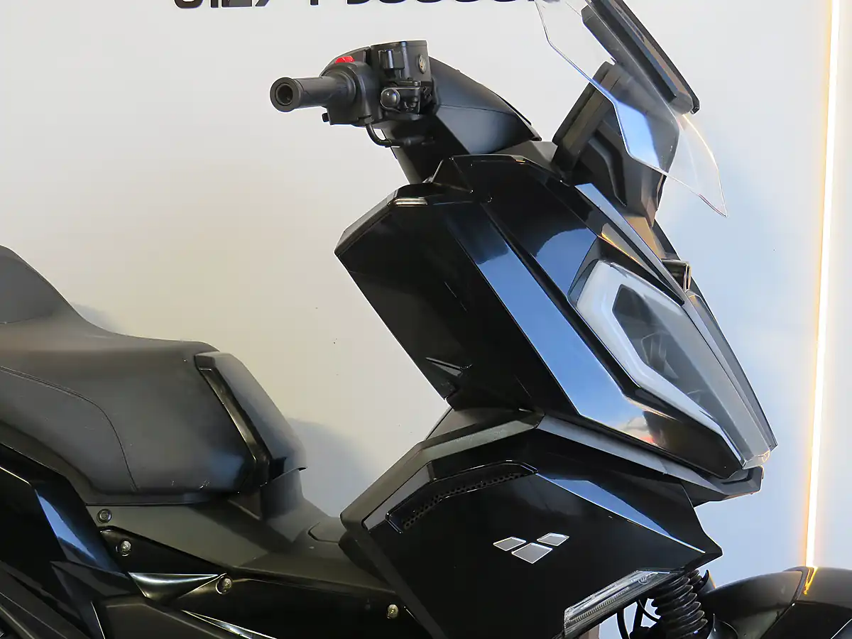 Used 2024 Lexmoto Nexus 125 Black - Interior and Exterior details 16