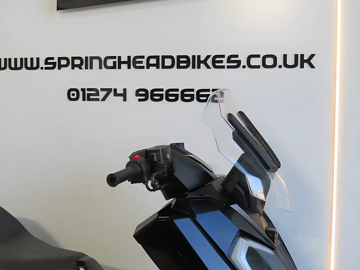 Used 2024 Lexmoto Nexus 125 Black - Interior and Exterior details 17
