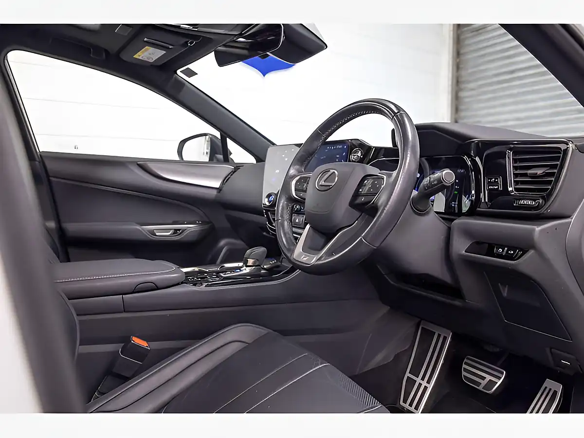 Used 2024 Lexus Nx F Sport White - Interior and Exterior details 10