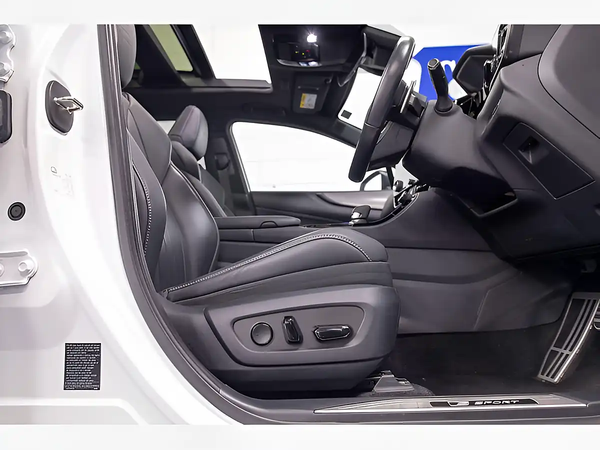 Used 2024 Lexus Nx F Sport White - Interior and Exterior details 11