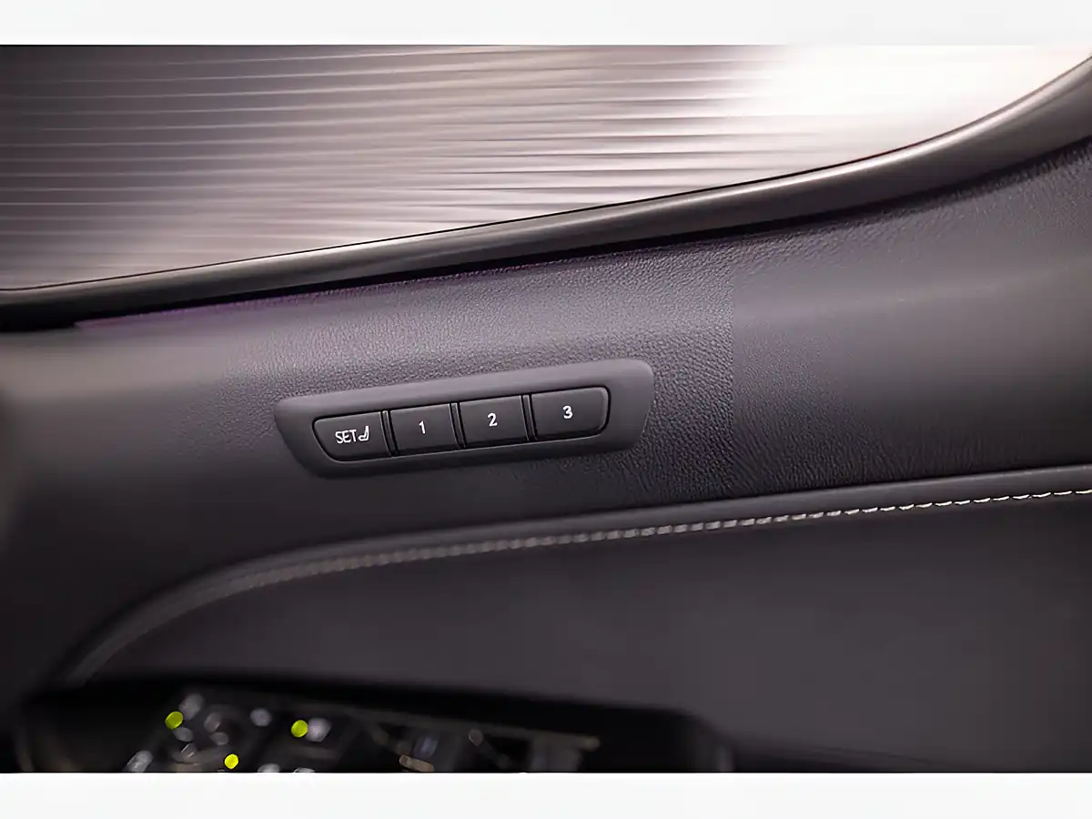 Used 2024 Lexus Nx F Sport White - Interior and Exterior details 17
