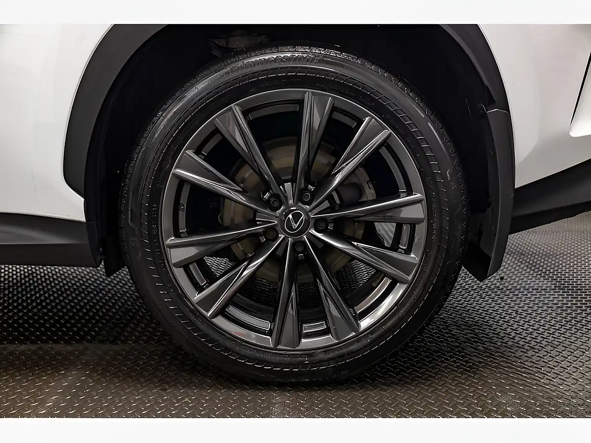 Used 2024 Lexus Nx F Sport White - Interior and Exterior details 8