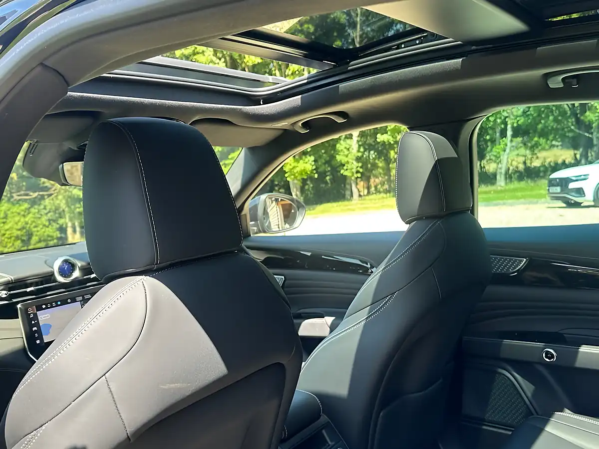 Used 2024 Maserati Grecale GT Black - Interior and Exterior details 8