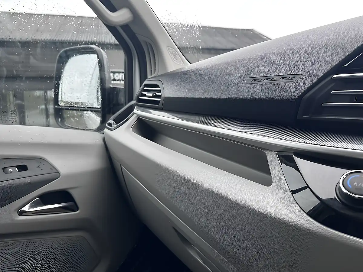 Used 2024 Maxus Deliver 9 Lux L3H2 White - Interior and Exterior details 17