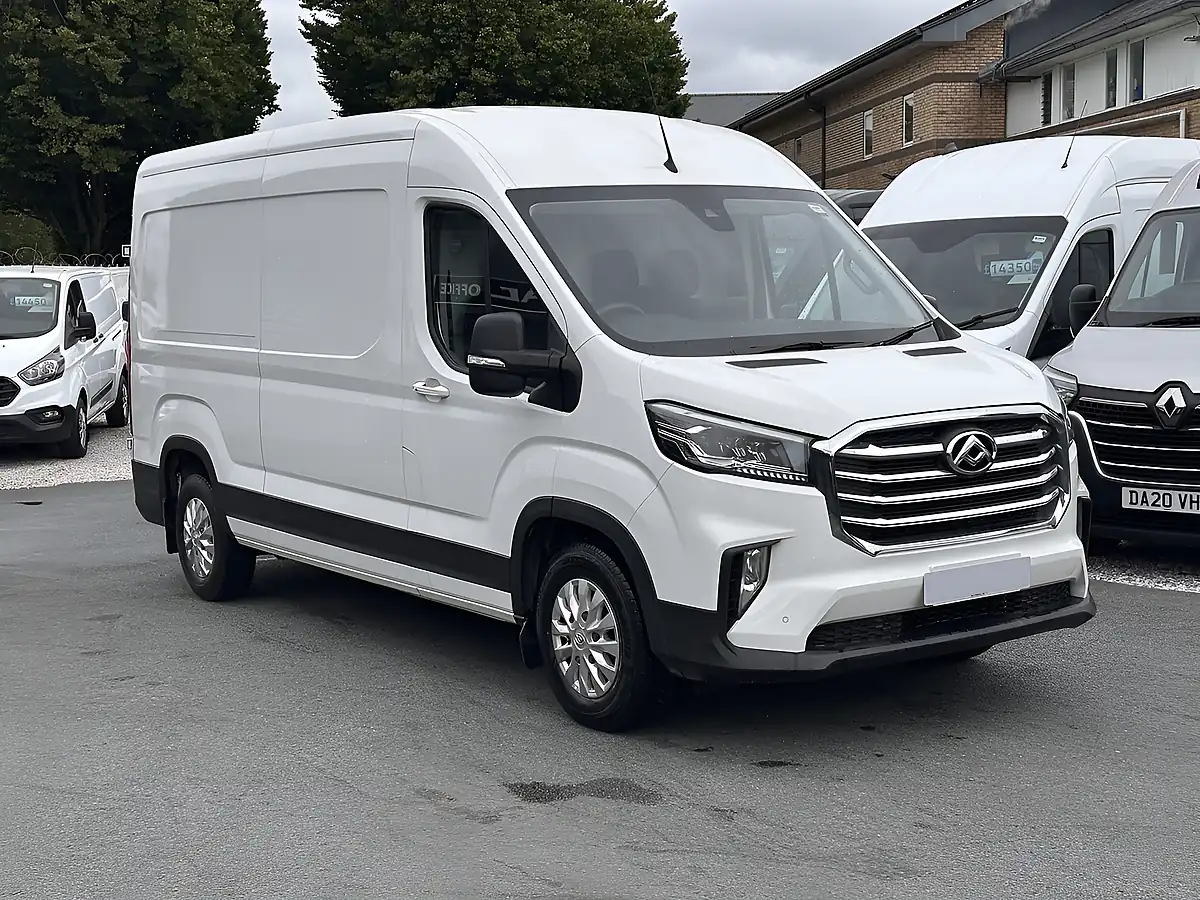 Used 2024 Maxus Deliver 9 Lux L3H2 White - Interior and Exterior details 6