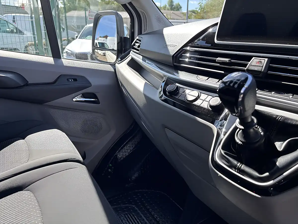 Used 2024 Maxus Deliver 9 Lux White - Interior and Exterior details 12