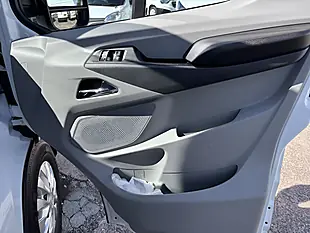 Used 2024 Maxus Deliver 9 Lux White - Interior and Exterior details 13