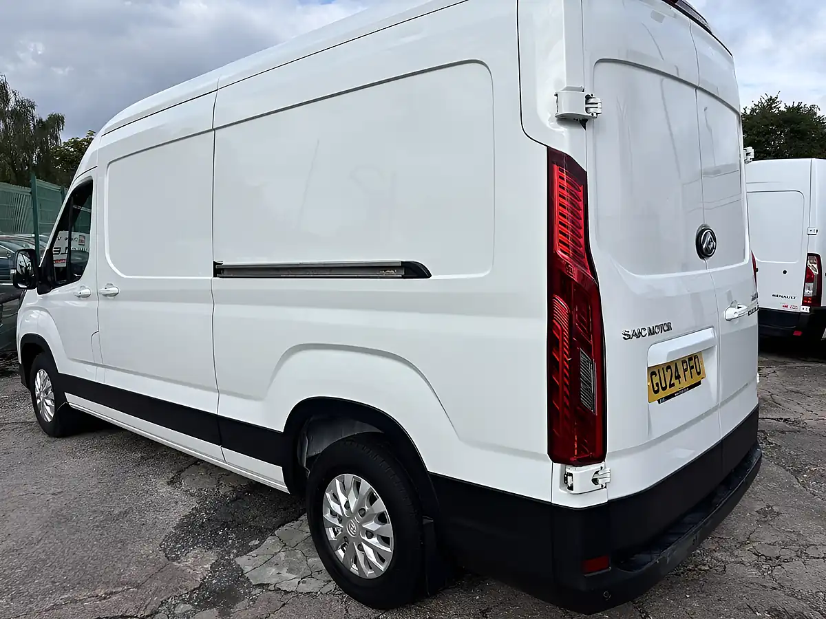 Used 2024 Maxus Deliver 9 Lux White - Interior and Exterior details 7