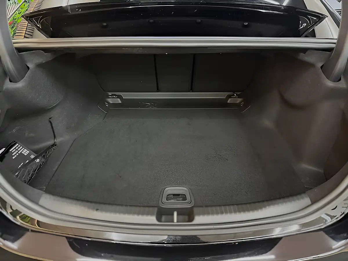 Used 2024 Mercedes-Benz C Class Premium Plus Black - Interior and Exterior details 20