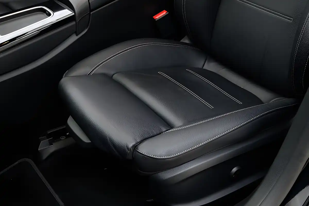 Used 2024 Mercedes-Benz Cla AMG Line (premium Plus) Cosmos Black - Interior and Exterior details 16
