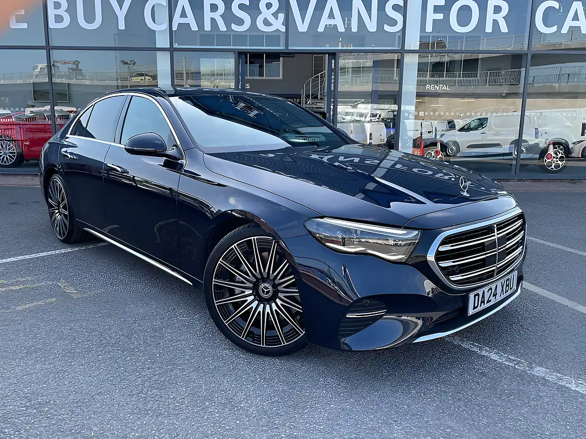 Used 2024 Mercedes-Benz E-Class Exclusive Edition Blue - Interior and Exterior details 18