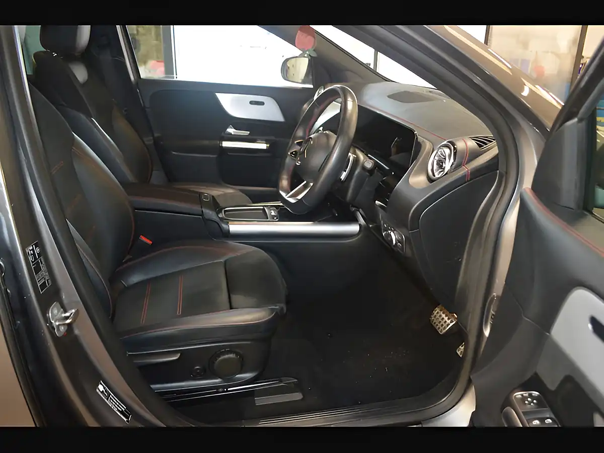 Used 2024 Mercedes-Benz Eqa AMG Line (premium) Grey - Interior and Exterior details 11
