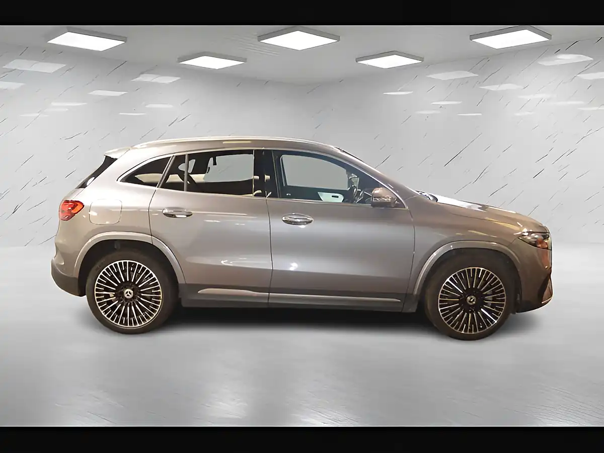 Used 2024 Mercedes-Benz Eqa AMG Line (premium) Grey - Interior and Exterior details 9