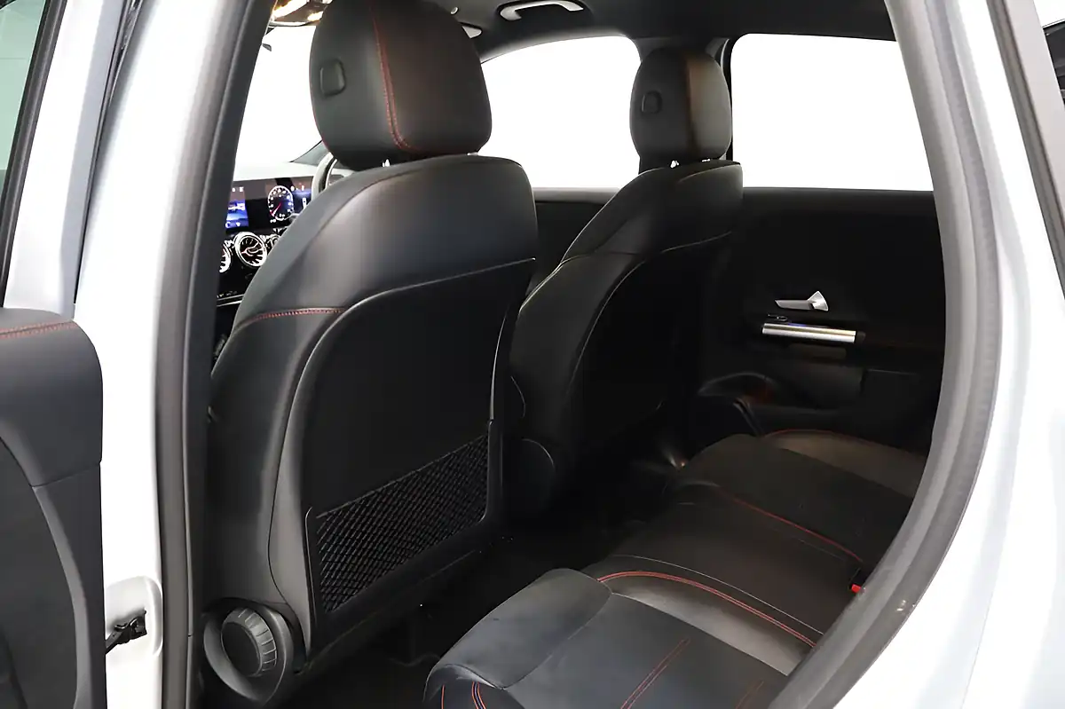 Used 2024 Mercedes-Benz Gla AMG Line (executive) Silver - Interior and Exterior details 12