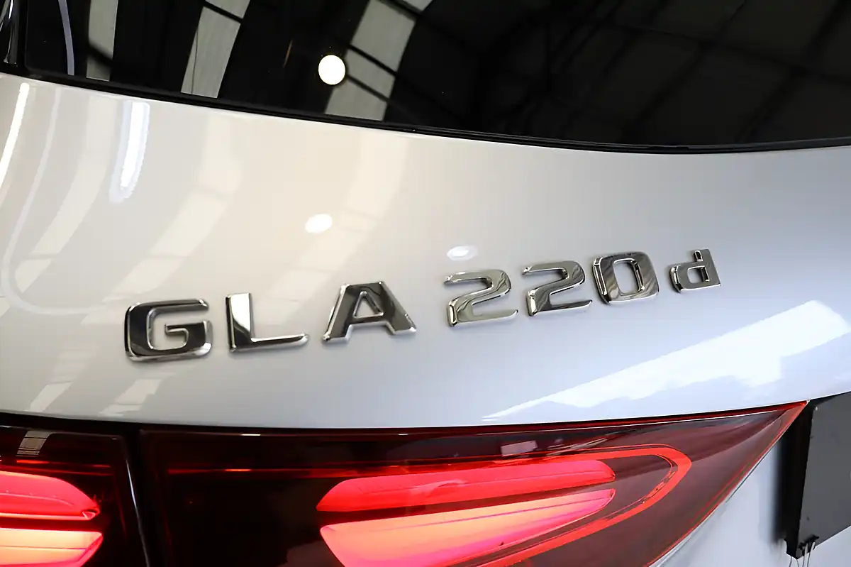 Used 2024 Mercedes-Benz Gla AMG Line (executive) Silver - Interior and Exterior details 6