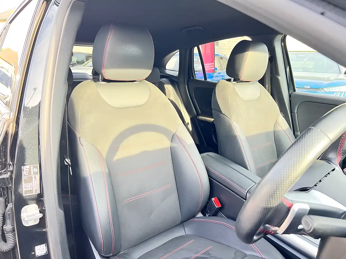 Used 2024 Mercedes-Benz Gla AMG Line Premium Black - Interior and Exterior details 11