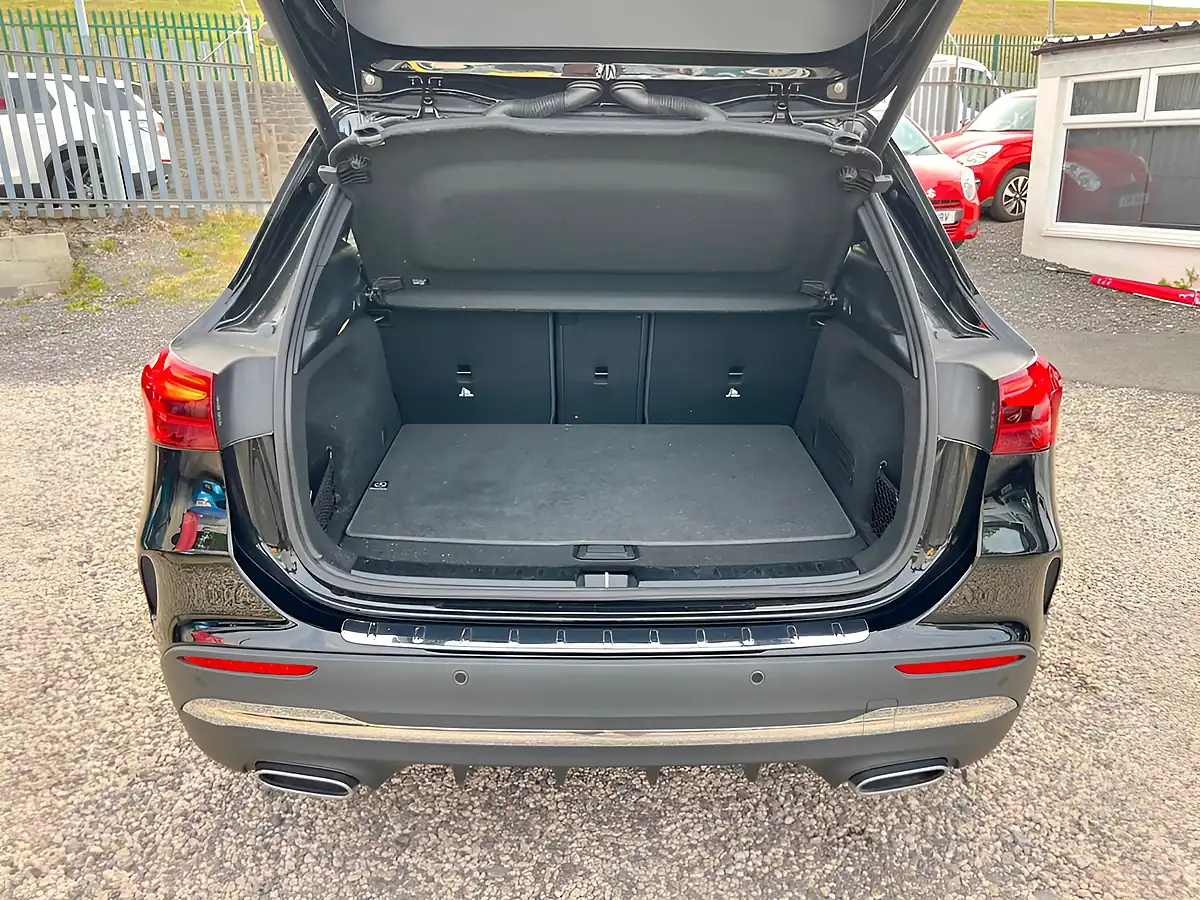Used 2024 Mercedes-Benz Gla AMG Line Premium Black - Interior and Exterior details 16
