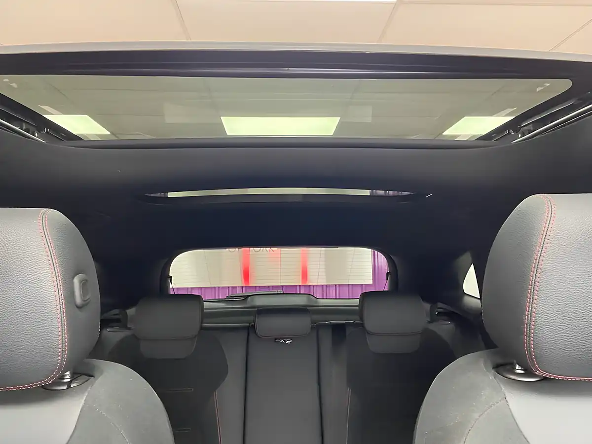 Used 2024 Mercedes-Benz Gla AMG Line Premium Plus Spectral Blue - Interior and Exterior details 20
