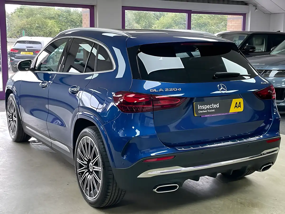 Used 2024 Mercedes-Benz Gla AMG Line Premium Plus Spectral Blue - Interior and Exterior details 8