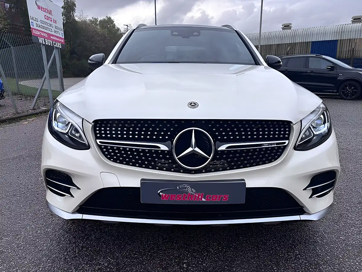 Used 2024 Mercedes-Benz Glc Premium Plus White - Interior and Exterior details 10