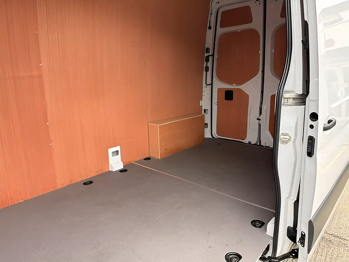 Used 2024 Mercedes-Benz Sprinter 315 Premium White - Interior and Exterior details 10