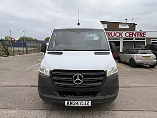 Used 2024 Mercedes-Benz Sprinter 315 Premium White - Interior and Exterior details 13