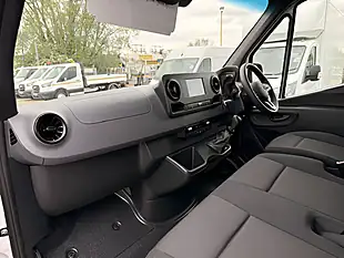 Used 2024 Mercedes-Benz Sprinter 315 Premium White - Interior and Exterior details 16