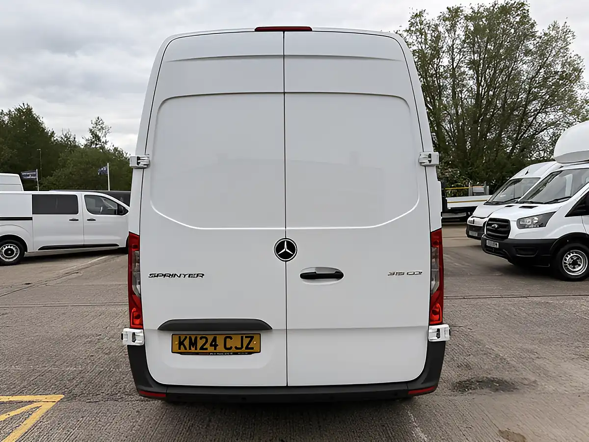 Used 2024 Mercedes-Benz Sprinter 315 Premium White - Interior and Exterior details 4