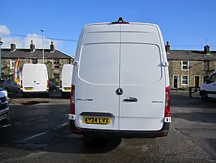 Used 2024 Mercedes-Benz Sprinter Progressive White - Interior and Exterior details 11
