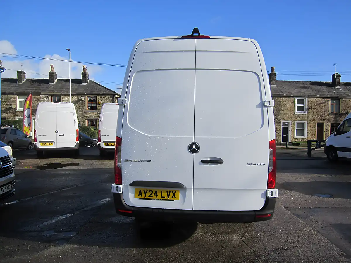 Used 2024 Mercedes-Benz Sprinter Progressive White - Interior and Exterior details 11