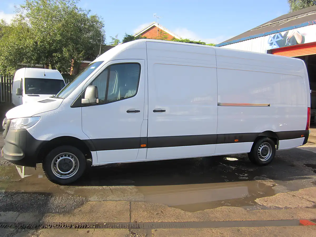 Used 2024 Mercedes-Benz Sprinter Progressive White - Interior and Exterior details 3